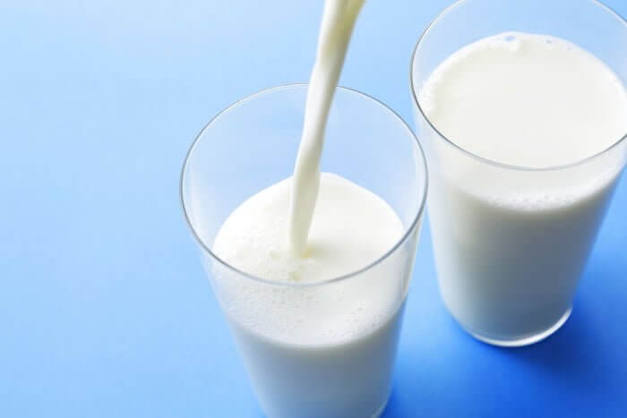 ホエイプロテインの原料である牛乳