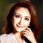 MAQUIA公式ブロガー / 美容家|鈴木 絢子の顔写真